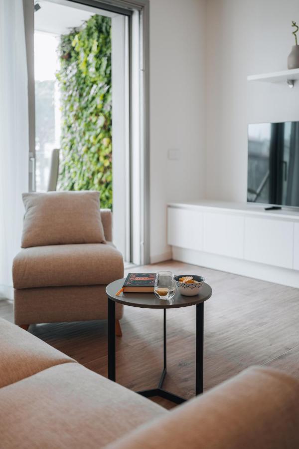 Sea Breeze Aparthotel Каорле Екстериор снимка