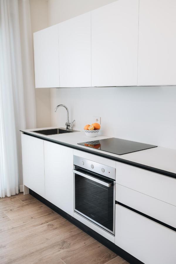 Sea Breeze Aparthotel Каорле Екстериор снимка