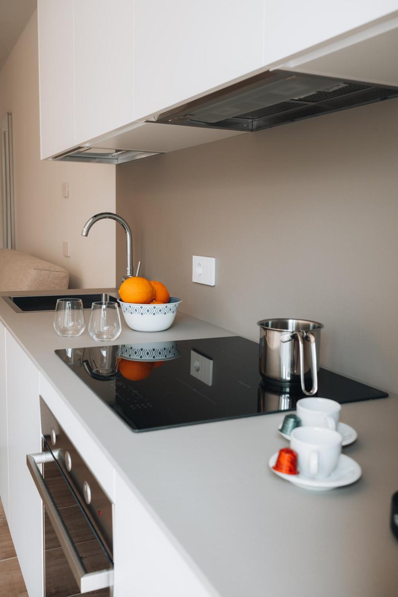 Sea Breeze Aparthotel Каорле Екстериор снимка