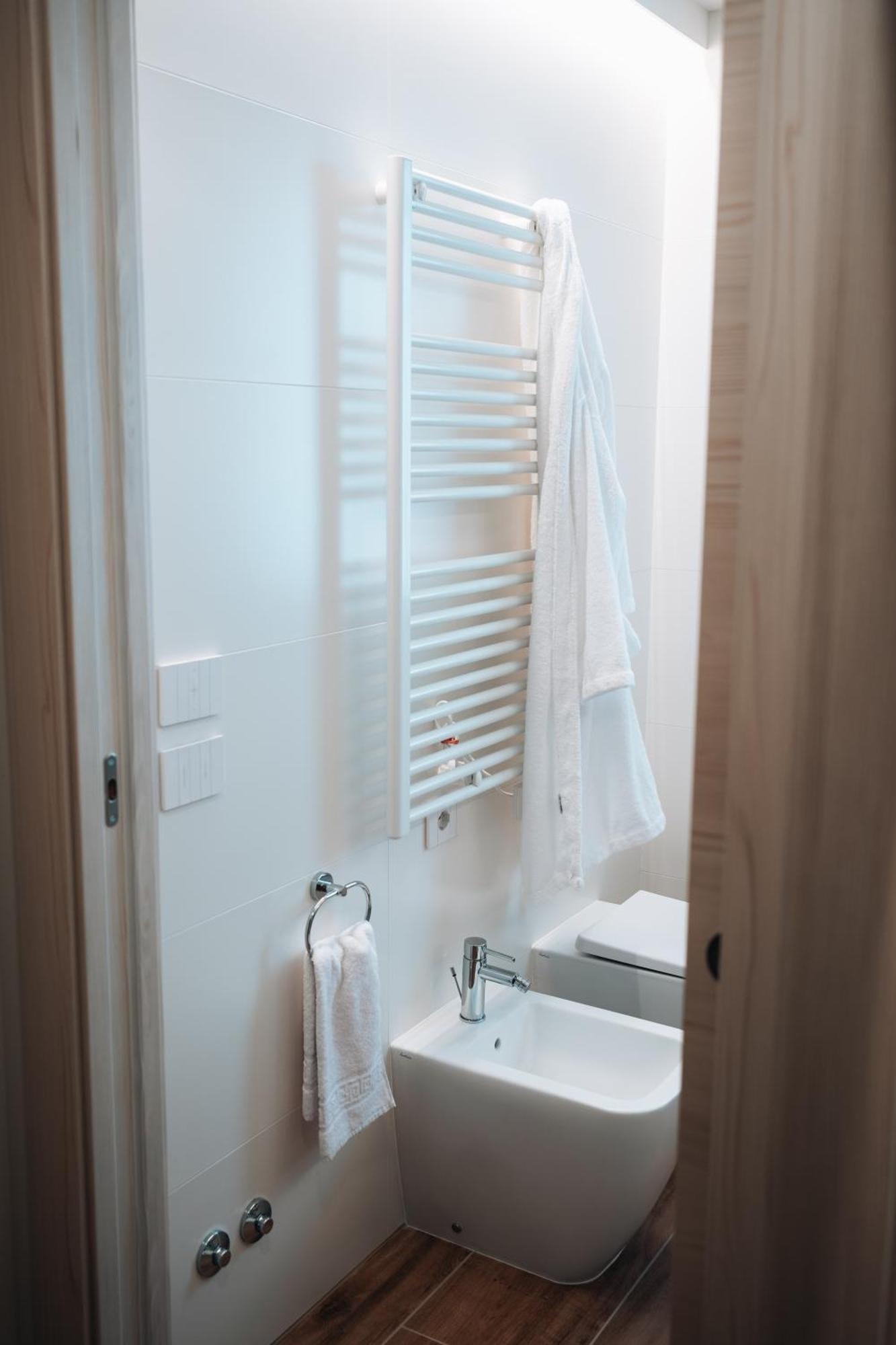 Sea Breeze Aparthotel Каорле Екстериор снимка