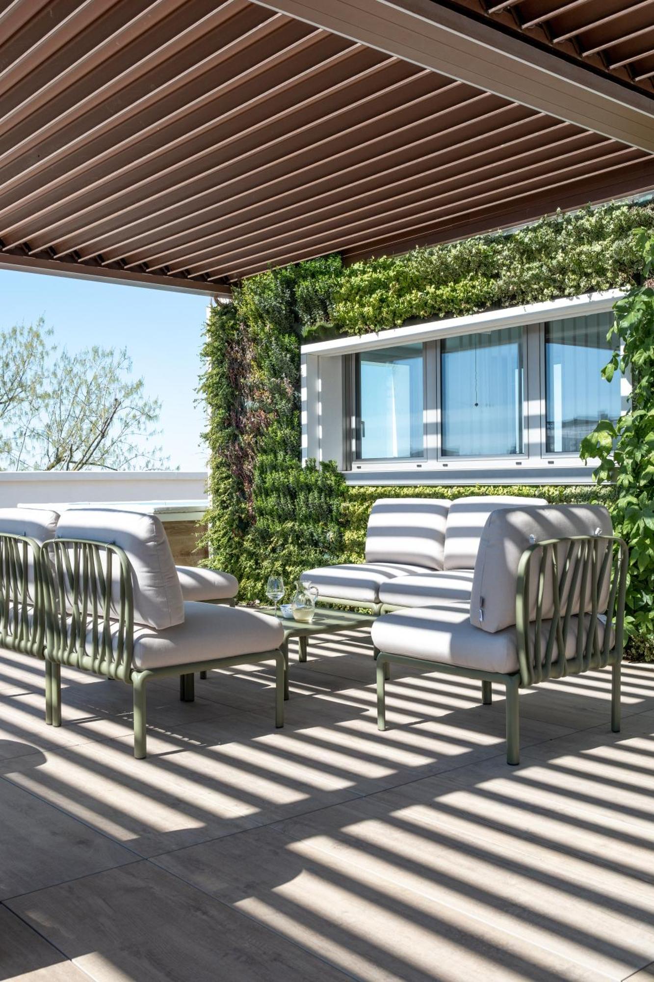 Sea Breeze Aparthotel Каорле Екстериор снимка
